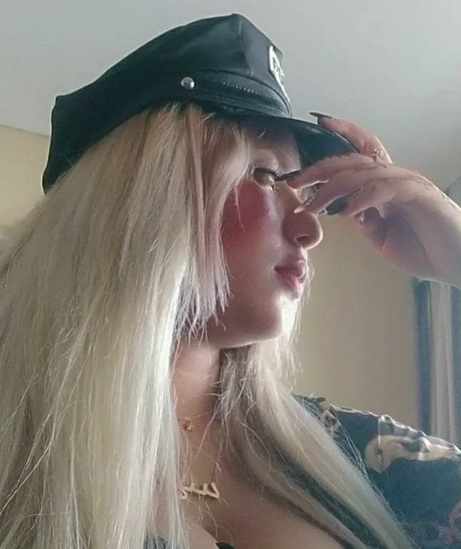 Mistress roza